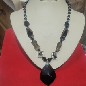 Elegant Black Beaded Necklace 19"